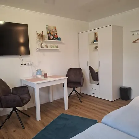 Kleine Wohlfuehloase דירה אולסברג